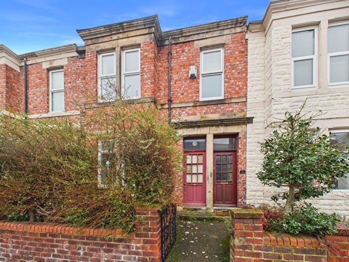 2 Bedroom Flat For Sale In Eastbourne Avenue, Gateshead, NE8