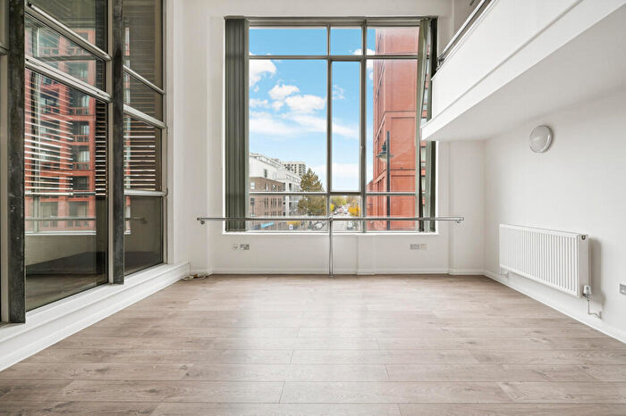 2 Bedroom Apartment To Rent In Ability Plaza, Dalston London, E8