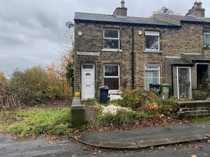 2 Bedroom Semi-Detached House To Rent In Sunningdale Road, Crosland Moor, Huddersfield, West Yorkshire, HD4