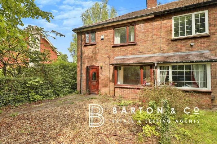 4 Bedroom Semi-Detached House To Rent In Bowthorpe Road, Norwich, NR5