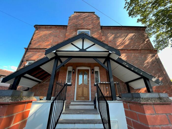 1 Bedroom Studio To Rent In Park Road, Loughborough, LE11