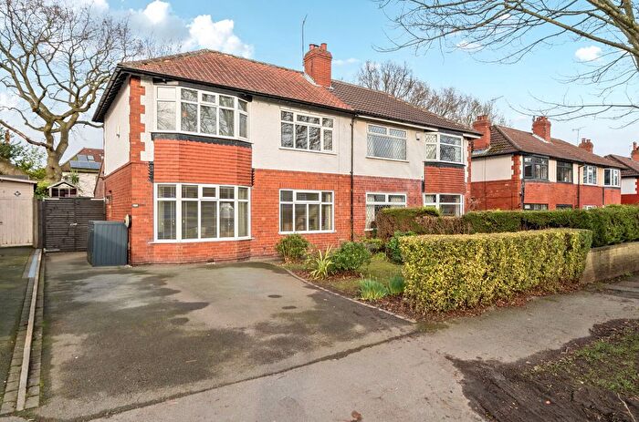 3 Bedroom Semi Detached House For Sale In Stainburn Crescent, Moortown, Leeds, LS17