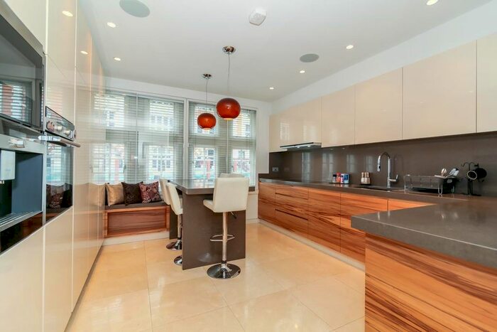 5 Bedroom Flat To Rent In Knightsbridge, London, SW1X