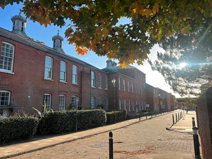 3 Bedroom House To Rent In Knowle Avenue, Knowle, Fareham, PO17