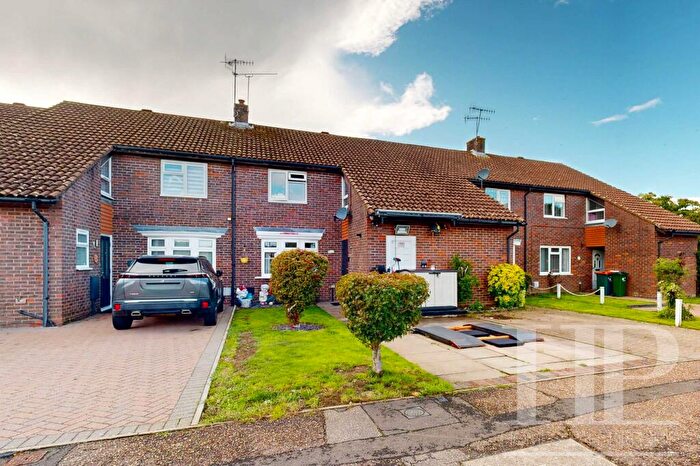 3 Bedroom Terraced House For Sale In Mercury Close, Crawley, RH11