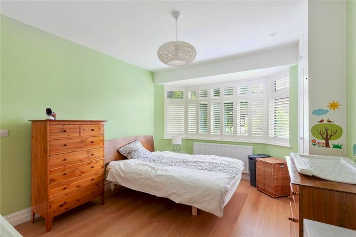 5 Bedroom Semi-Detached House To Rent In Gunnersbury Gardens, London, Uk, W3