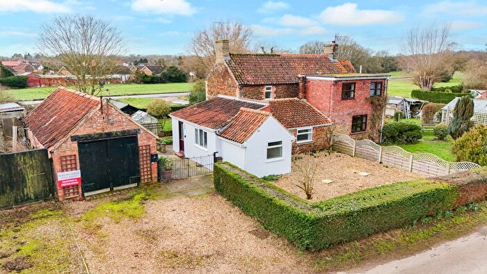 3 Bedroom Semi-Detached House For Sale In Low Road, Roydon, King's Lynn, Norfolk, PE32