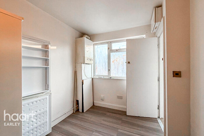 1 Bedroom Apartment To Rent In Nelson Road, Reading, RG4