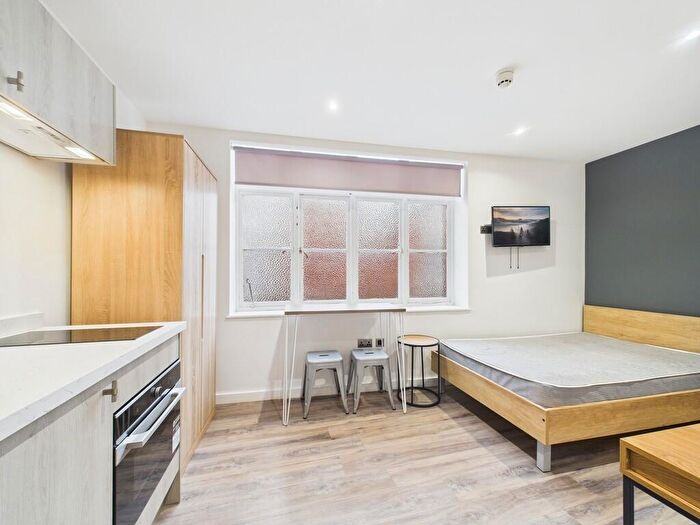 Studio To Rent In College Green, Bristol, BS1