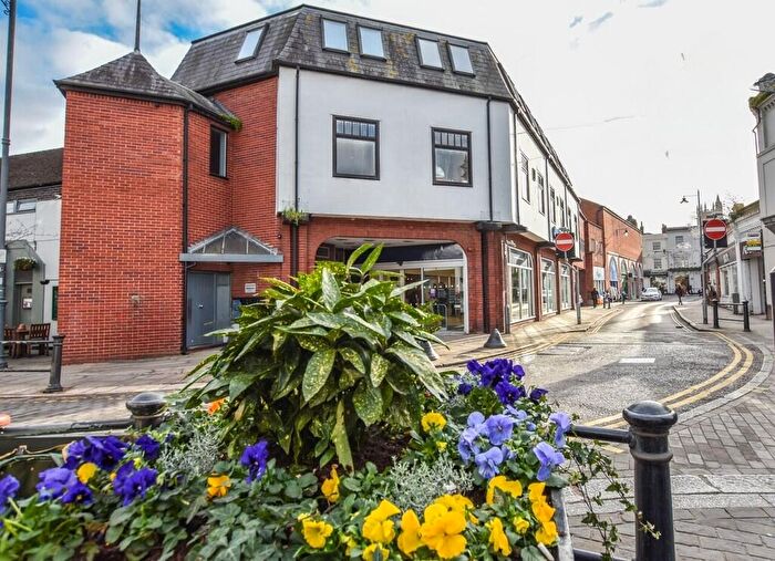 2 Bedroom Flat To Rent In Railway Street, Hertford, SG14