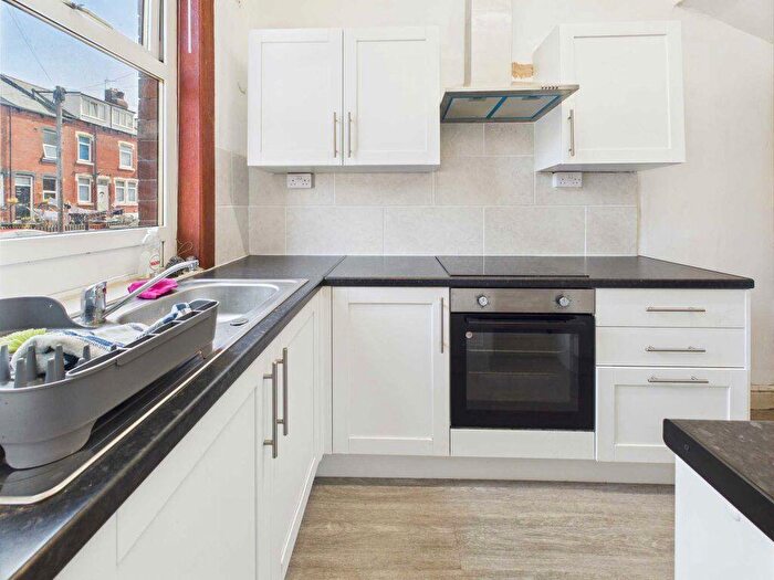 2 Bedroom Terraced House To Rent In Tilbury Mount, Holbeck, LS11