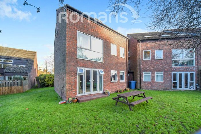 1 Bedroom Maisonette To Rent In Northcott, Bracknell RG12