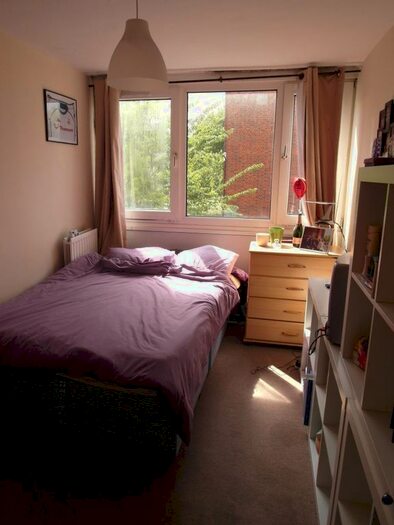 4 Bedroom Flat To Rent In Hersham Close, London SW15