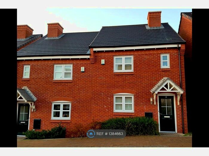 3 Bedroom Semi-Detached House To Rent In Pilgrim Drive, Chorley, PR7