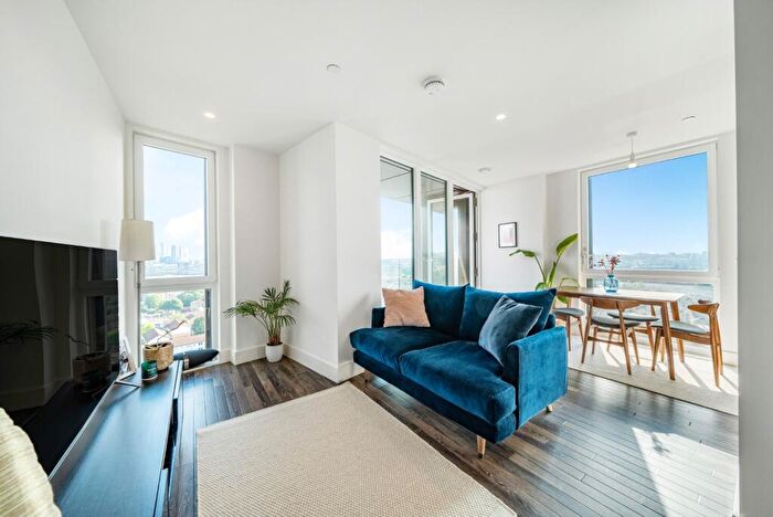 1 Bedroom Apartment To Rent In Cobalt Tower, Moulding Lane, New Cross, London, SE14