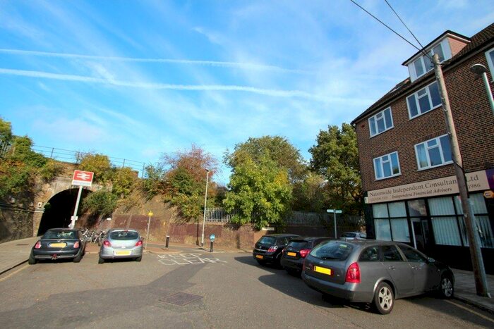 3 Bedroom Flat To Rent In Camellia Lane, Surbiton, KT5