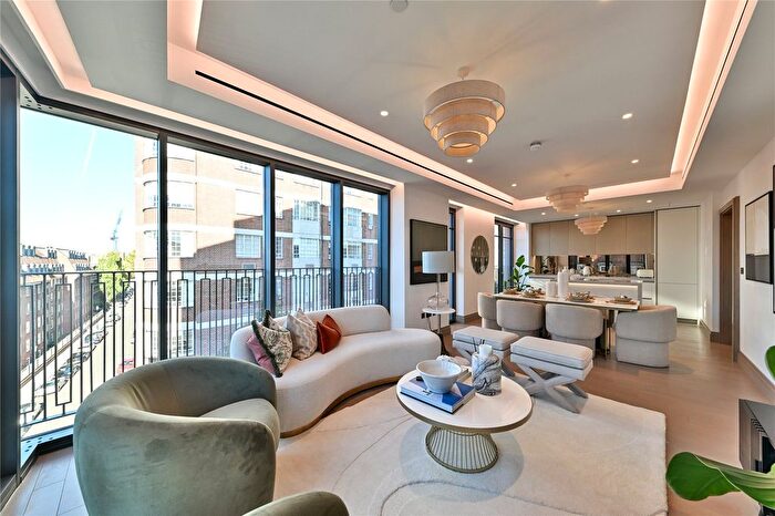 2 Bedroom Flat For Sale In The Lucan, Lucan Place, London, SW3