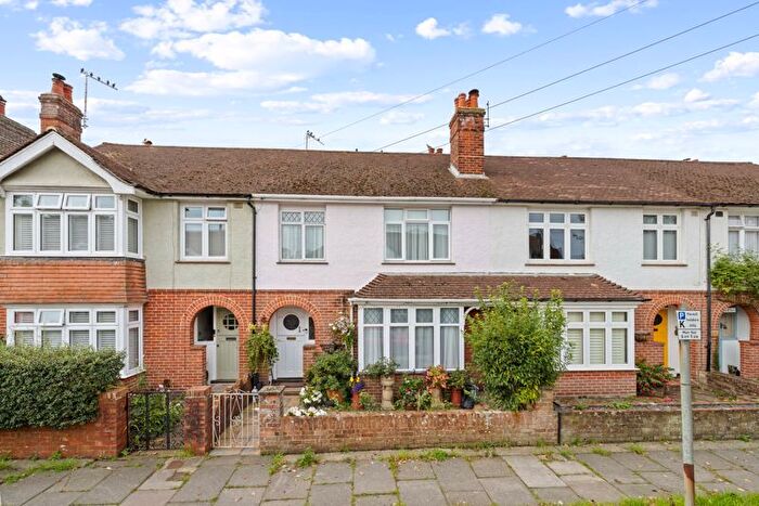 4 Bedroom Terraced House For Sale In Orchard Avenue, Chichester, PO19