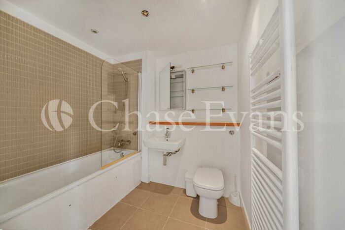 1 Bedroom Flat To Rent In Bow Central, Hereford Road, Bow, London, E3