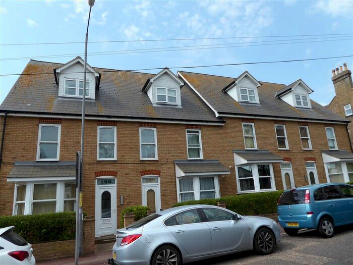 2 Bedroom Flat To Rent In High Street, Ramsgate, CT11