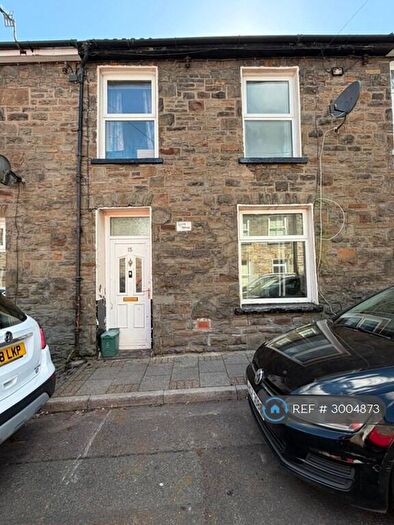 3 Bedroom Terraced House To Rent In Lake St, Ferndale, CF43