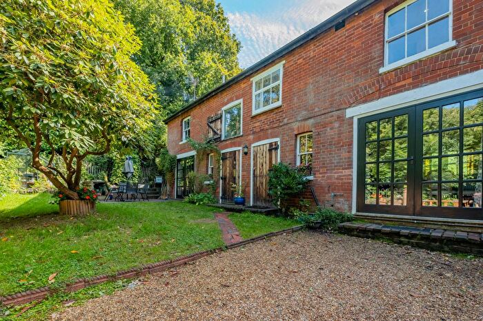 3 Bedroom End Of Terrace House For Sale In Modest Corner, Tunbridge Wells, TN4