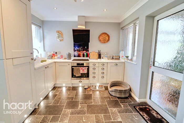 2 Bedroom Bungalow To Rent In The Close, Lincoln, LN1