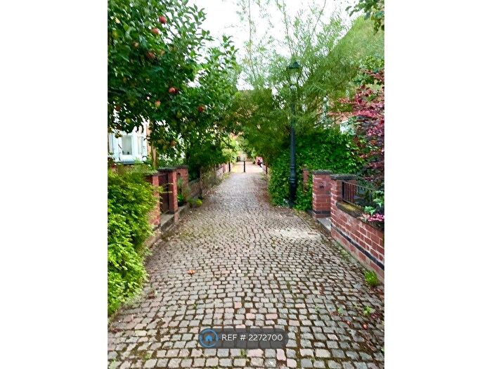 2 Bedroom End Of Terrace House To Rent In Brookhouse Avenue, Leicester, LE2