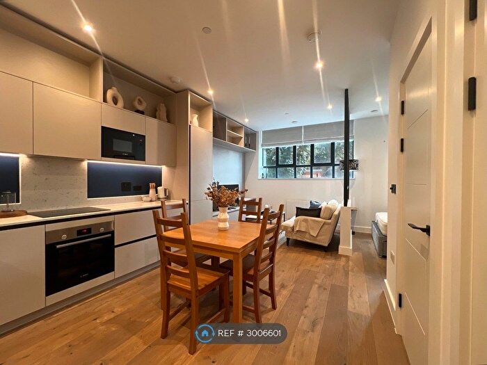 Studio To Rent In Irene House, London, SW12