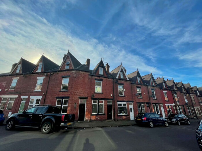 4 Bedroom Terraced House To Rent In Gordon Terrace, Leeds, LS6