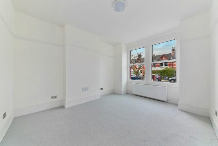 2 Bedroom Flat To Rent In Kilmorie Road, London, SE23