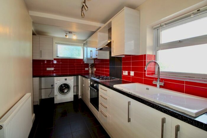 3 Bedroom Flat To Rent In Belsize Avenue, Woodston, Peterborough, PE2