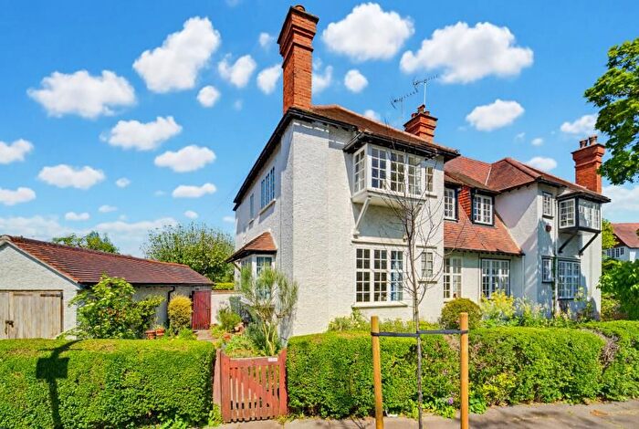 4 Bedroom Property For Sale In Ruskin Gardens, W5