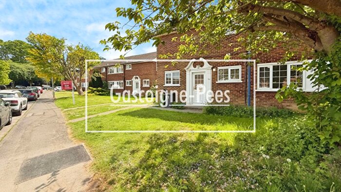 2 Bedroom Property To Rent In Devonshire Place, Basingstoke, RG21