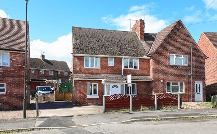 3 Bedroom Semi Detached House For Sale In St. Johns Road, Staveley, S43