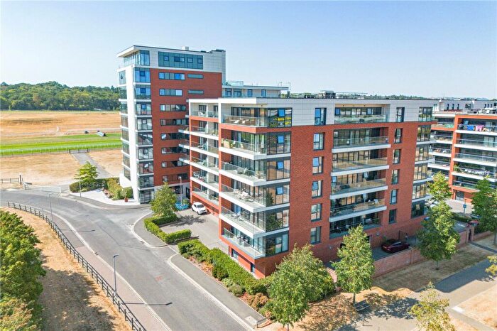 2 Bedroom Apartment To Rent In Kingman Way, Newbury, Berkshire, RG14