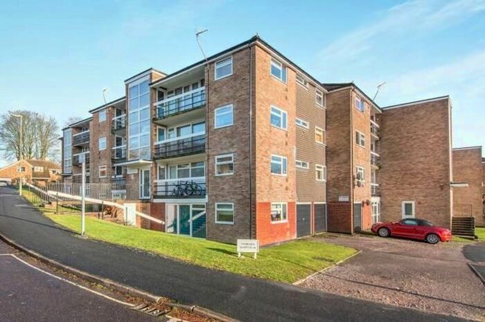 2 Bedroom Flat To Rent In Northlands Drive, Winchester SO23