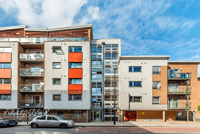 1 Bedroom Apartment To Rent In Violet Road, London, E3