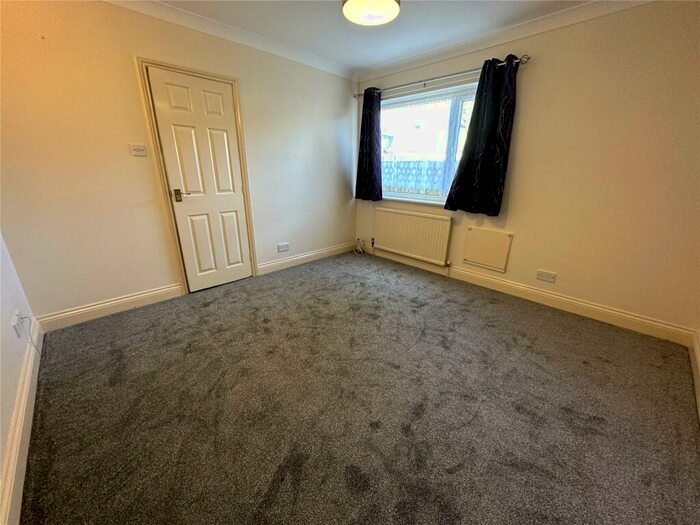 2 Bedroom SemiDetached House To Rent In Sun Lane, Bradwell, Great