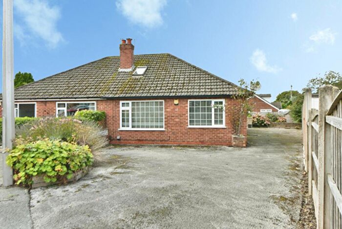 3 Bedroom Bungalow For Sale In Begley Close, Romiley, Stockport, Greater Manchester, SK6