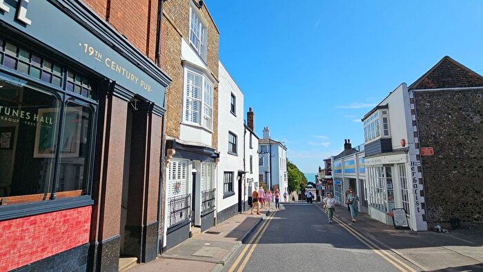 4 Bedroom Terraced House For Sale In Harbour Street, Broadstairs, CT10