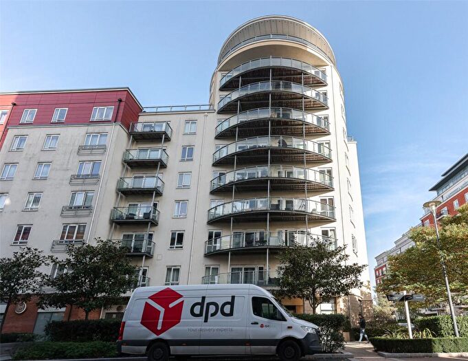 Studio For Sale In Boulevard Drive, Beaufort Park, Colindale, NW9