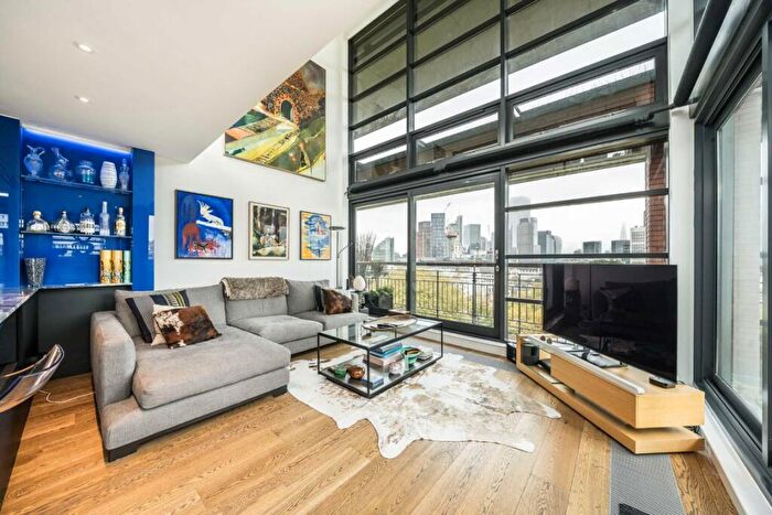 2 Bedroom Flat To Rent In City Road, London, EC1Y