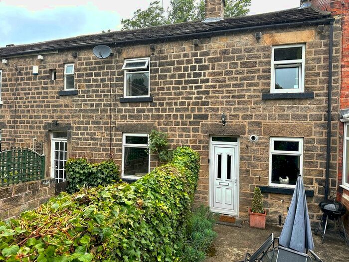 2 Bedroom Terraced House For Sale In Almshouse Lane, Newmillerdam, Wakefield, WF2