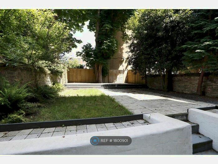 2 Bedroom Flat To Rent In Cromwell Road, Hove, BN3