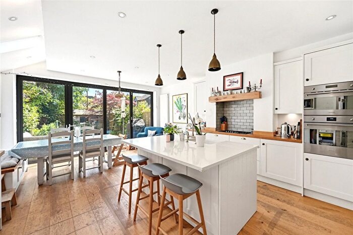 4 Bedroom Terraced House For Sale In Kent Road, Chiswick, London, W4