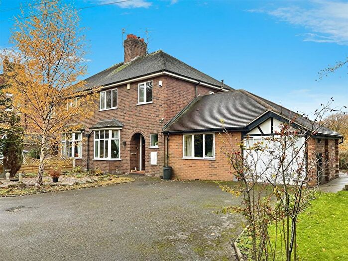 4 Bedroom Semi Detached House For Sale In Park Lane, Congleton, CW12
