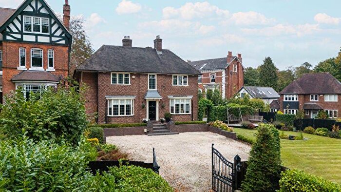 4 Bedroom Detached House For Sale In Tudor Hill, Sutton Coldfield, B73