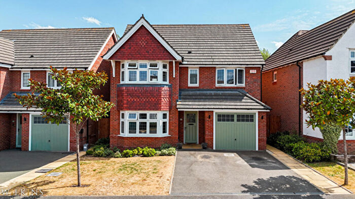4 Bedroom Detached House For Sale In Wensleydale, Wilnecote, Tamworth, Staffordshire, B77