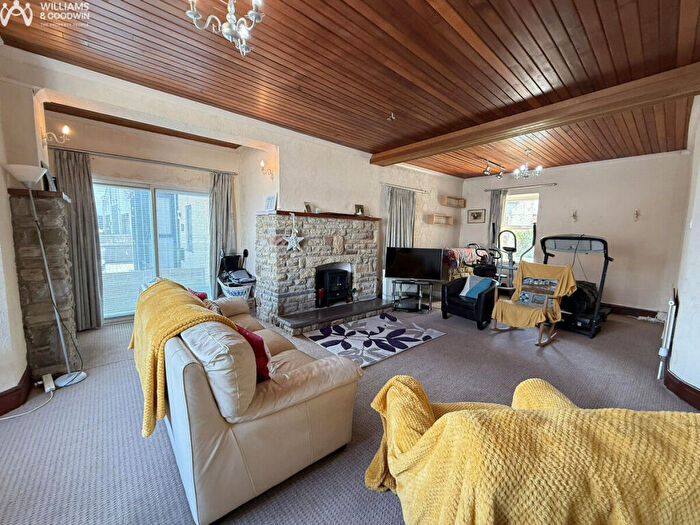 6 Bedroom Semi Detached House For Sale In Station Road, Rhosneigr, Anglesey, LL64